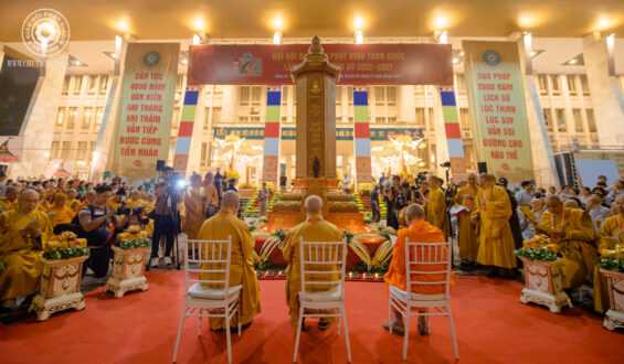 Tụng kinh Chuyển Pháp Luân cầu nguyện cho Đại hội đại biểu Phật giáo toàn quốc