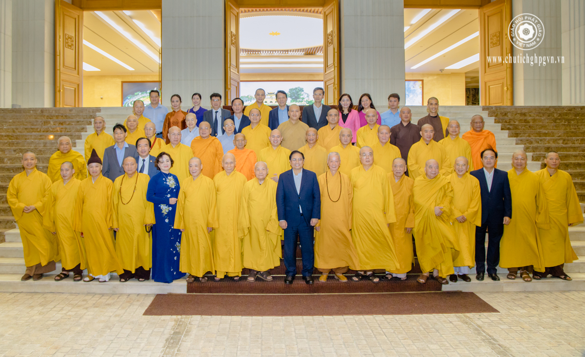 Thủ tướng Chính phủ tiếp Đoàn đại biểu lãnh đạo Giáo hội Phật giáo Việt Nam nhiệm kỳ IX