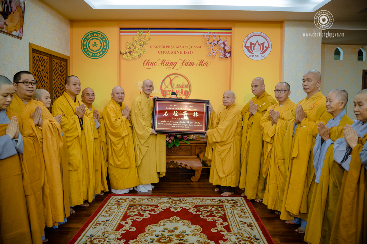 Ban Trị sự Phật giáo tỉnh Đồng Tháp khánh tuế Hòa thượng Chủ tịch