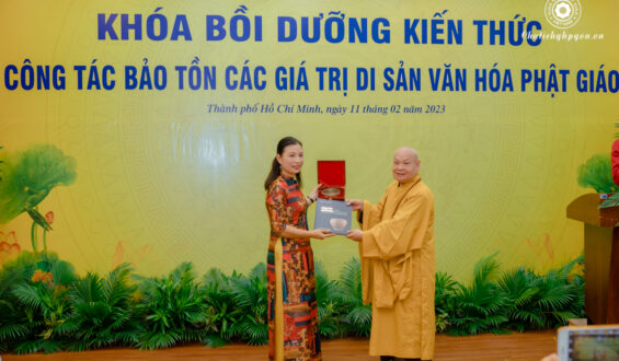 Hòa thượng Chủ tịch chứng minh Khóa bồi dưỡng kiến thức công tác bảo tồn di sản văn hóa Phật giáo