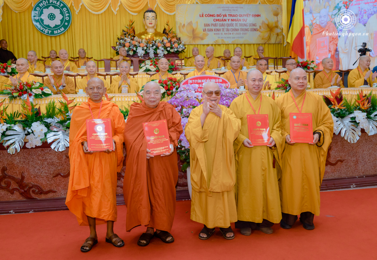 Ban Phật giáo Quốc tế và Ban Kinh tế – Tài chánh Trung ương đón nhận quyết định và ra mắt nhân sự nhiệm kỳ IX (2022 -2027)