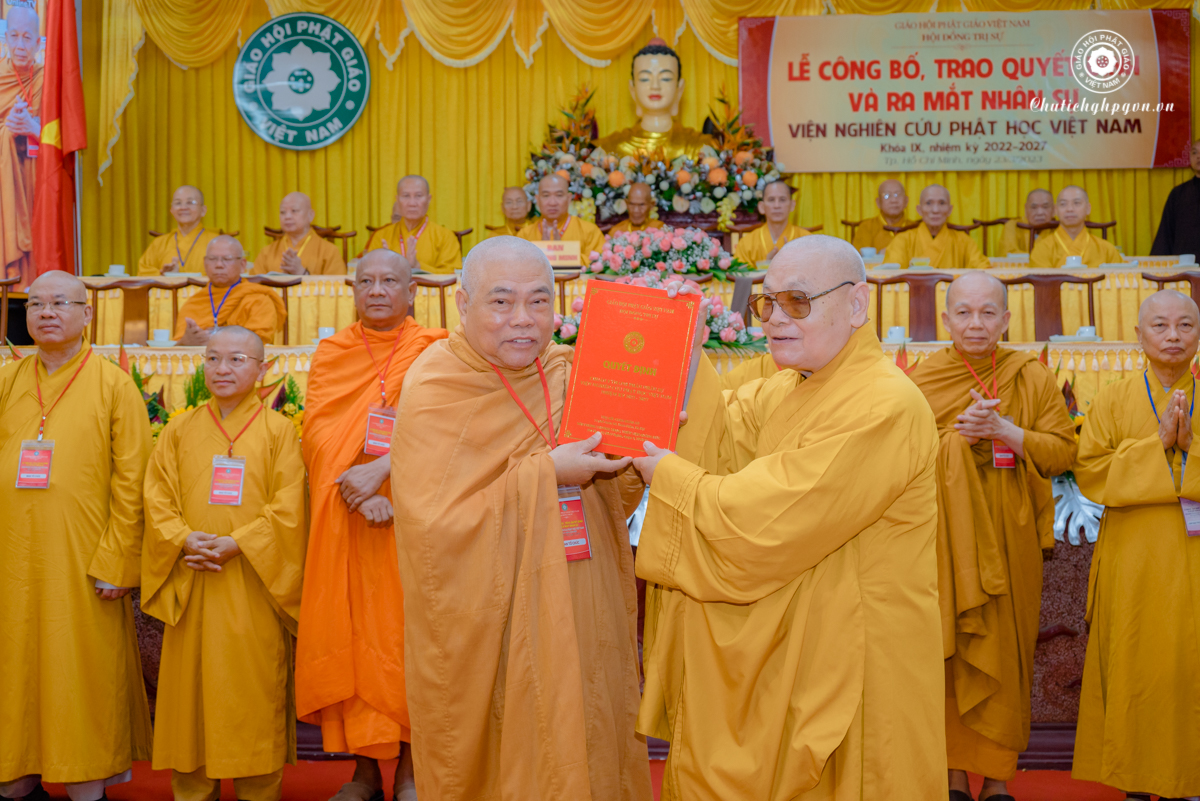 Viện nghiên cứu Phật học Việt Nam đón nhận quyết định và ra mắt nhân sự nhiệm kỳ IX (2022 -2027)