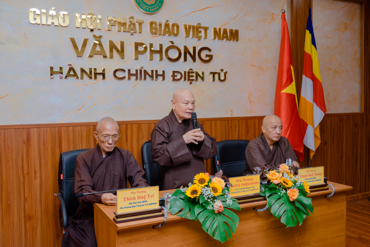 Văn phòng II Trung ương họp báo cáo Phật sự Quý I và ra mắt 06 Tổ chuyên trách