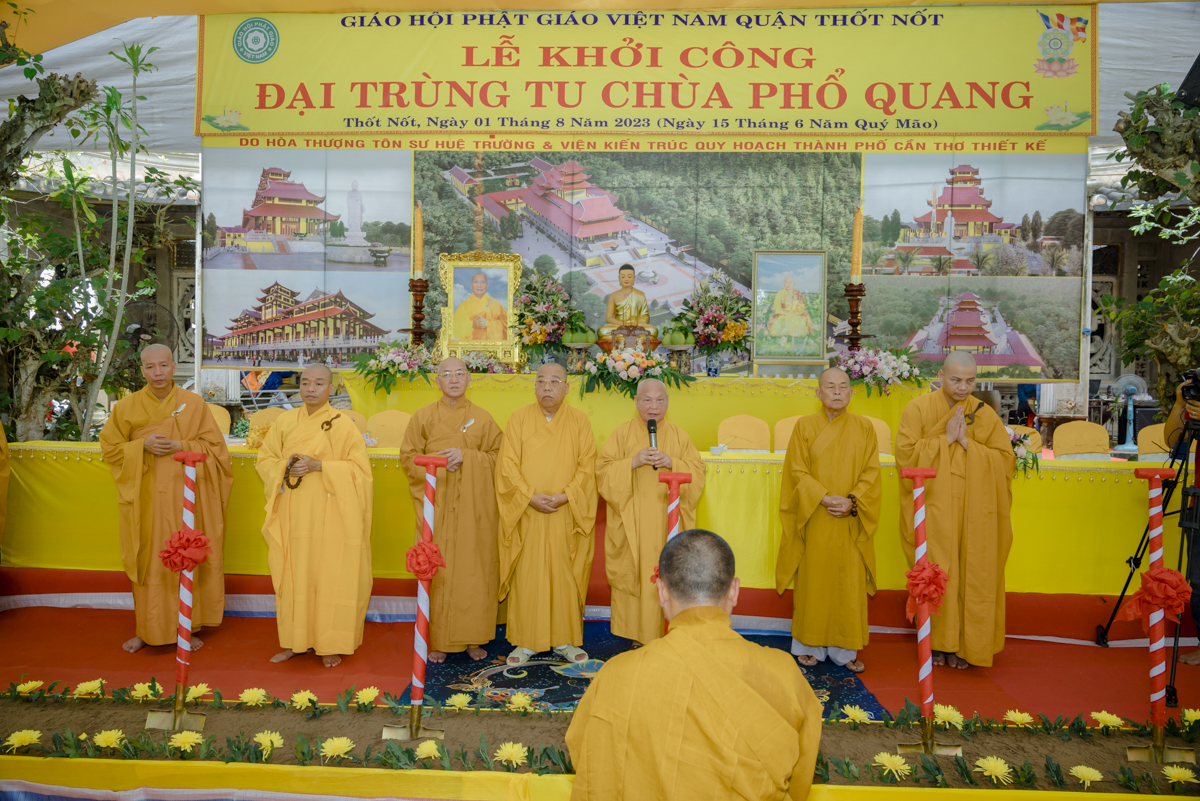 Hòa thượng Chủ tịch chứng minh lễ khởi công trùng tu chùa Phổ Quang – quận Thốt Nốt, TP. Cần Thơ