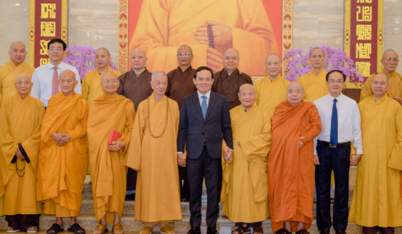 Giáo hội Phật giáo Việt Nam luôn trân trọng và biết ơn sự quan tâm sâu sắc của lãnh đạo Đảng, Nhà nước và Chính phủ