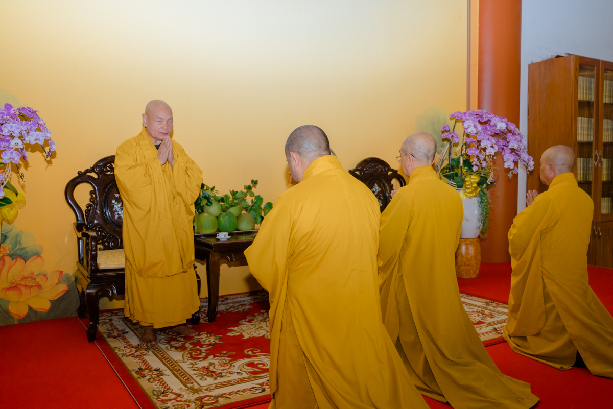 Ban Trị sự Phật giáo tỉnh Bến Tre khánh tuế Hòa thượng Chủ tịch