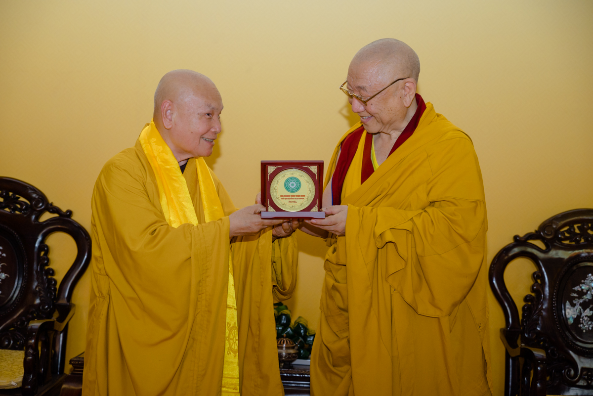 Hòa thượng Chủ tịch tiếp thân mật phái đoàn dòng truyền thừa Gelug – Phật giáo Tây Tạng