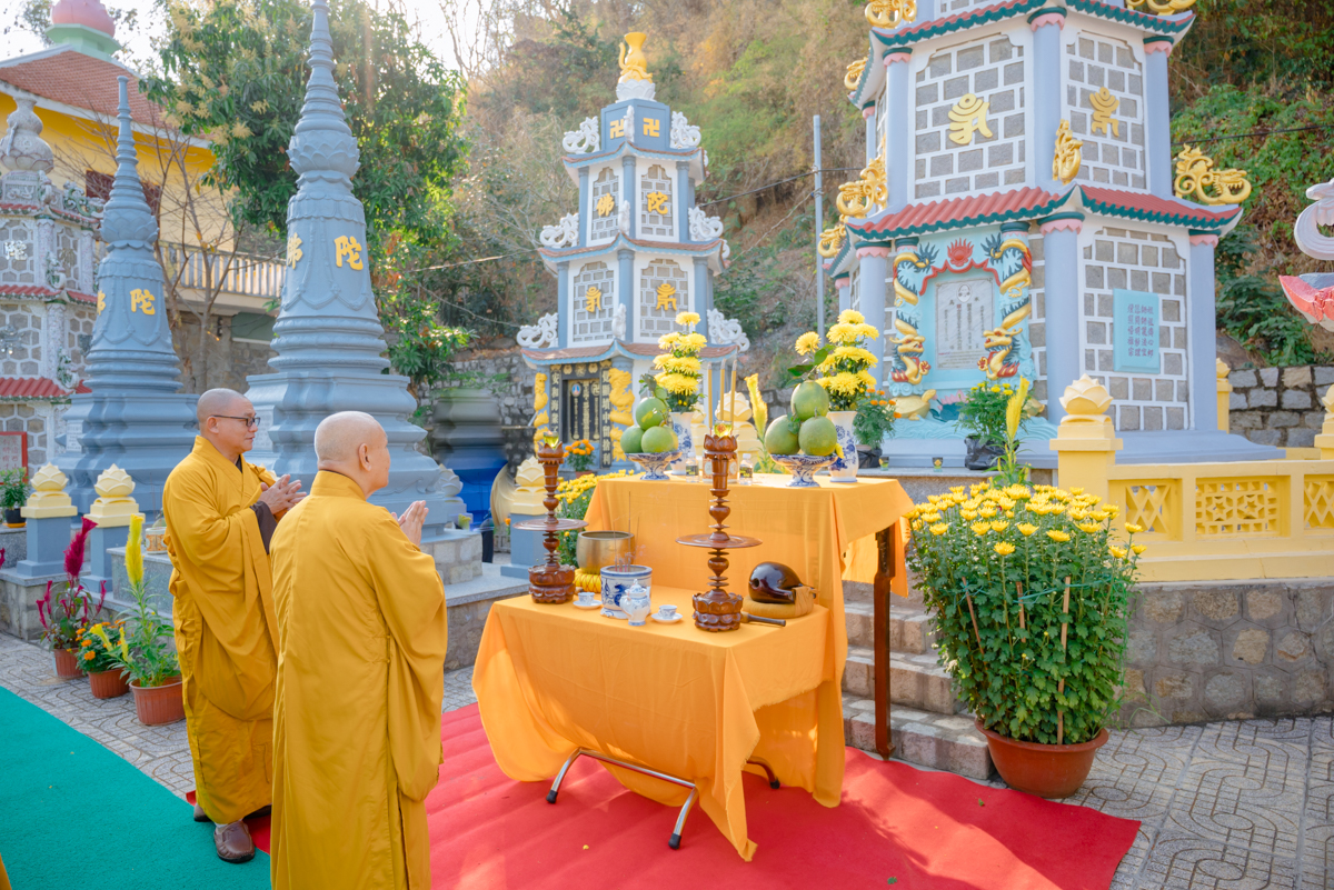 Tưởng niệm Trưởng lão Hòa thượng Thích Minh Nguyệt tại tổ đình Thiên Thai