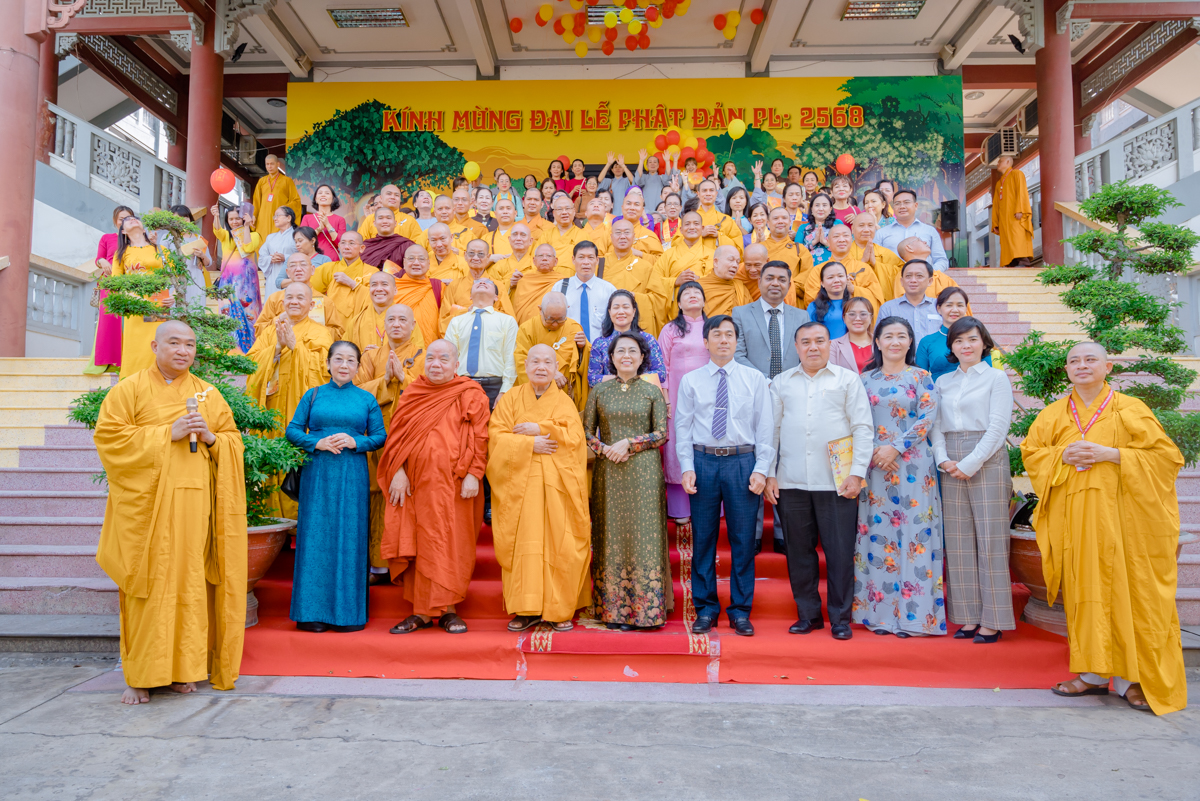 Trung ương Giáo hội kính mừng Phật Đản PL.2568 tại thiền viện Quảng Đức