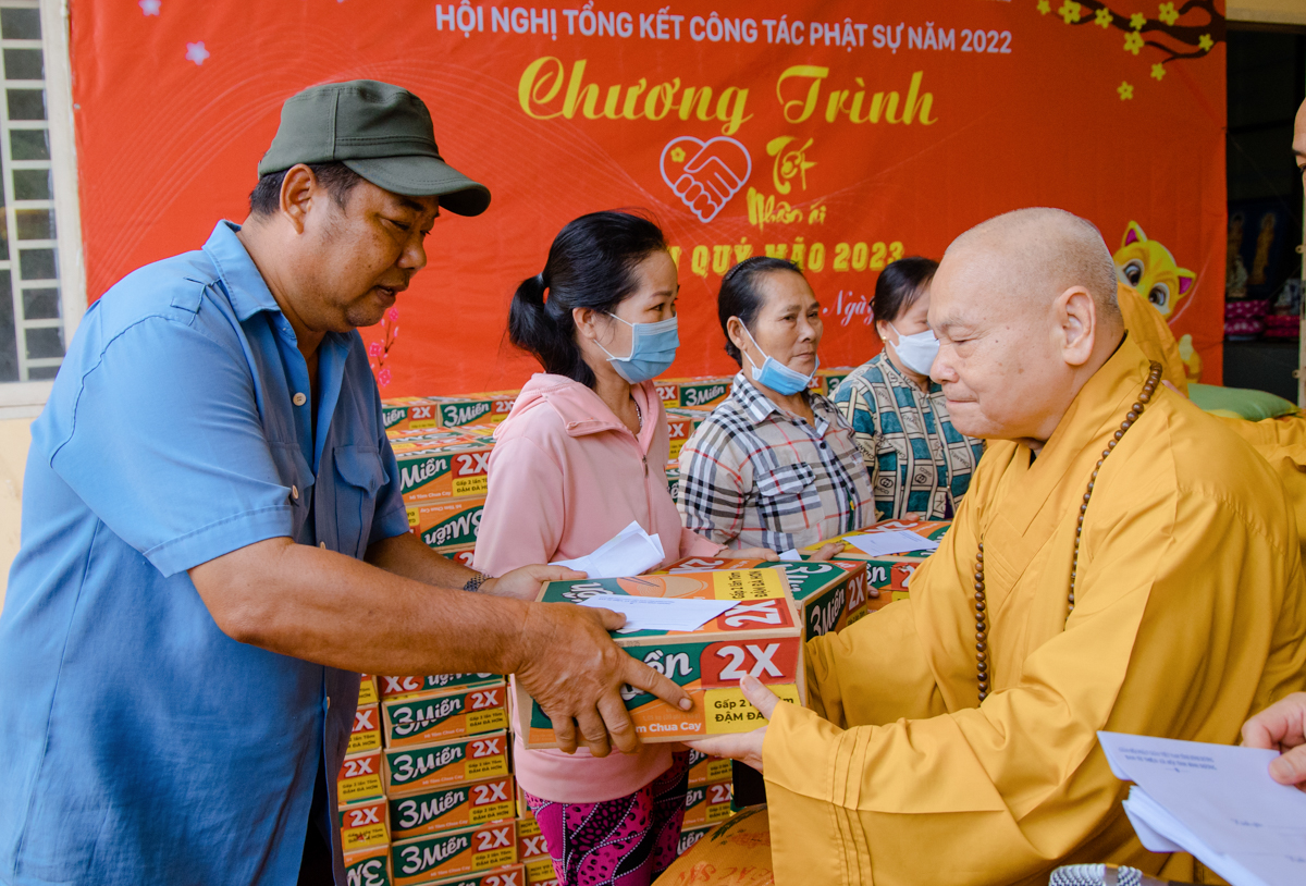 Trung ương Giáo hội kêu gọi đón Tết Nguyên đán Ất Tỵ – 2025 vui tươi, trang nghiêm, an toàn và tiết kiệm