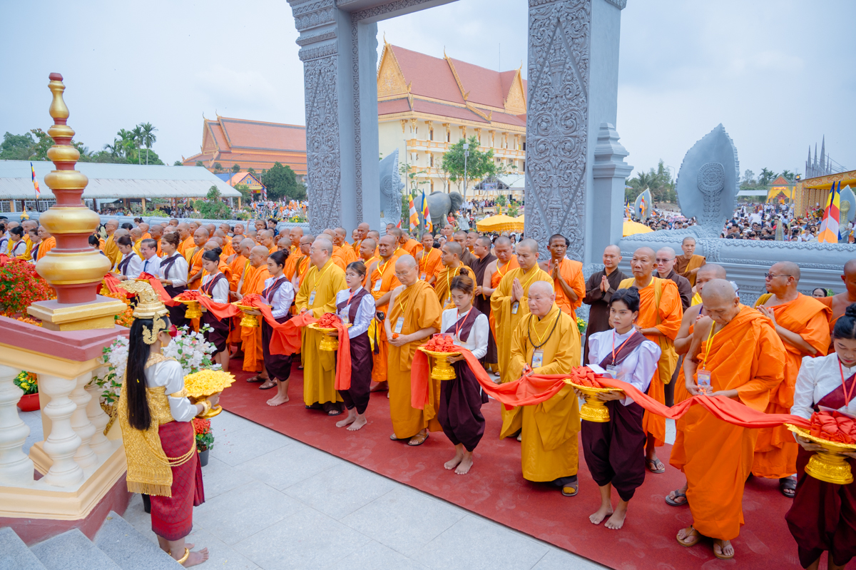 Trọng thể khánh thành ngôi Chánh điện Học viện Phật giáo Nam tông Khmer